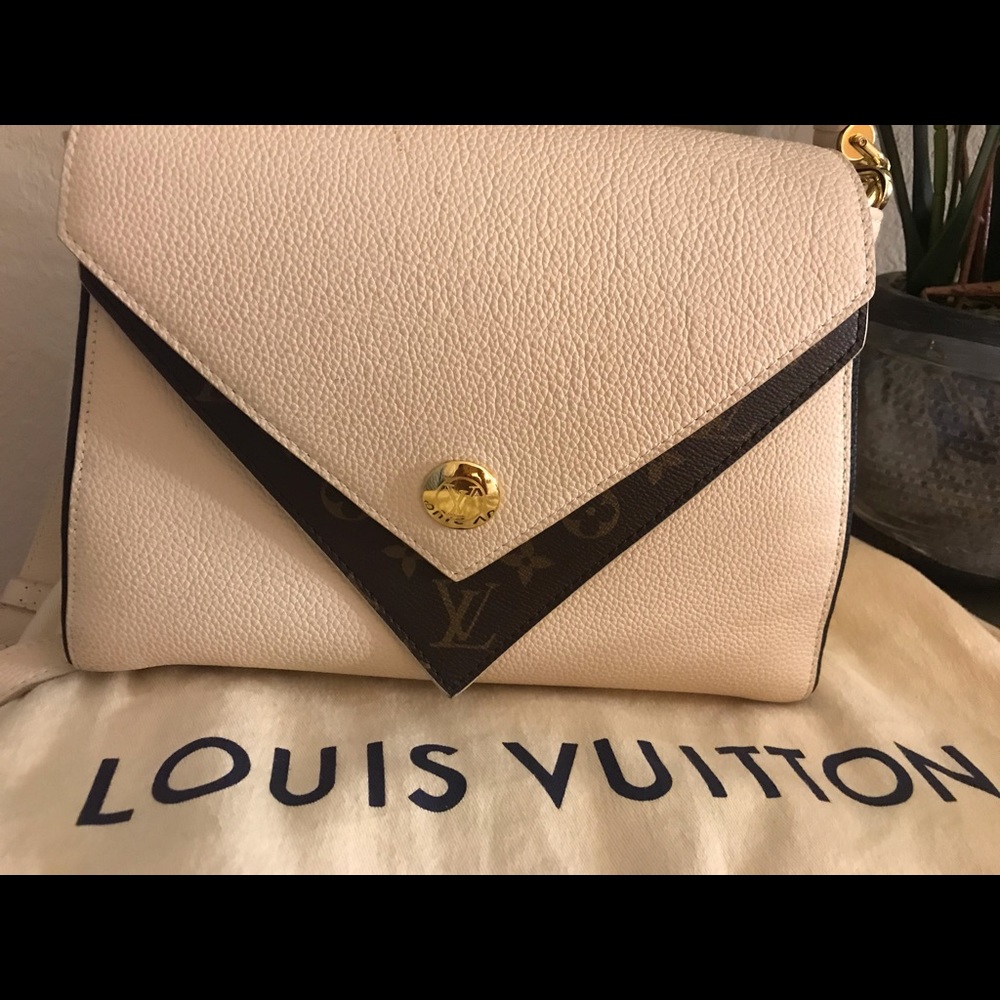 Double V ❤️❤️❤️ - Picture 5 of 16
